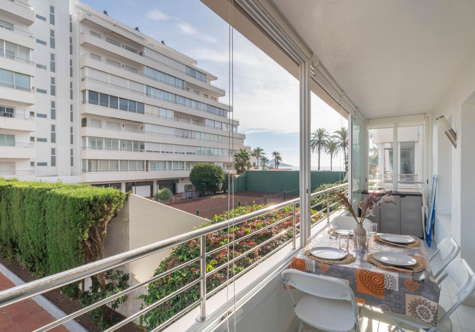Welhomy Magnifique Appartement Santa Margarida Roses Estany Exterior photo